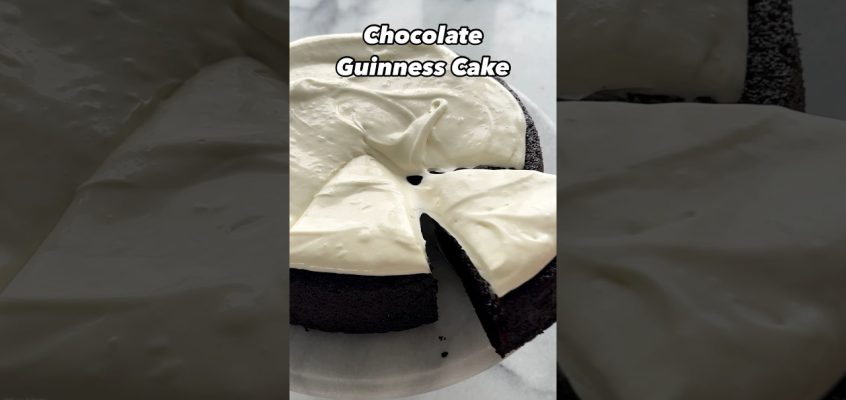 Chocolate Guinness Cake! Recipe’s in the description ☘️