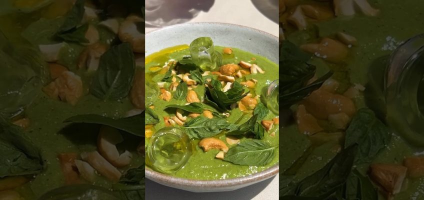 Hetty McKinnon’s Chilled Zucchini Soup With Lemon and Basil recipe is in the description 💚