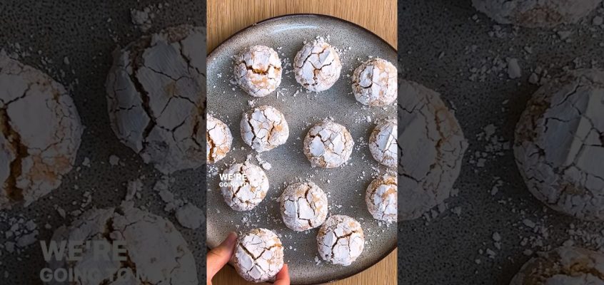 The Rose and Almond Ghriba recipe by Nargisse Benkabbou is in the description 🌹