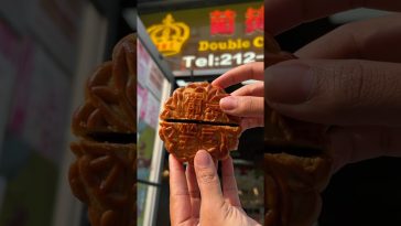 Mooncakes! #nyc #newyork #chinatown #mooncakes