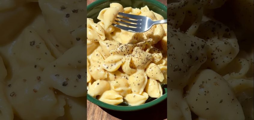 Sarah Digregorio’s six-ingredient recipe is in the description 🥣