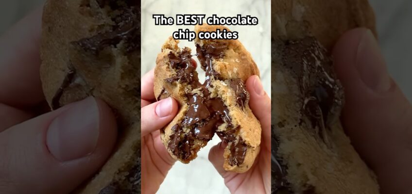 The BEST chocolate chip cookies. Recipe’s in the description! #shorts