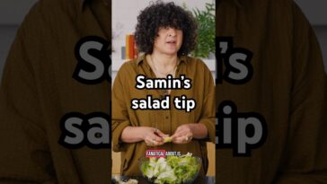 ✍️Never✍️use tongs✍️on salad✍️ #shorts